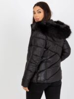 Dámska krátka čierna zimná bunda WINTER SHORT s kapucňou
